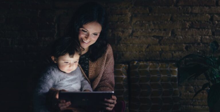 Read more about the article Digital Dilemma : How much screen time is okay for your baby or toddler?